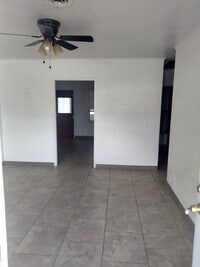 Building Photo - 405 N Wilson Ave