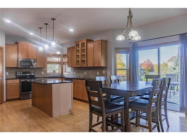 Building Photo - 1216 S Windmill Creek