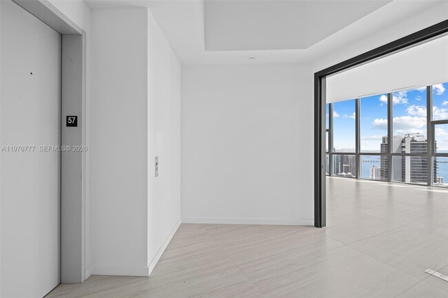 Building Photo - 851 NE 1st Ave