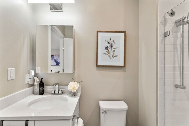 Building Photo - 1457 Tremont St