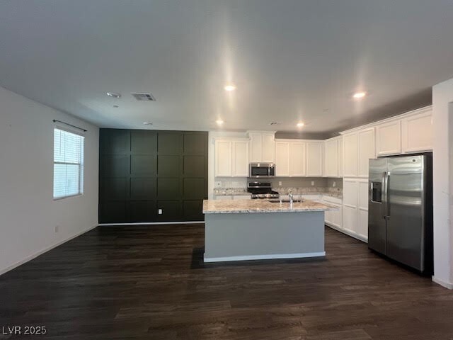 Building Photo - 6222 Mavora Lake St