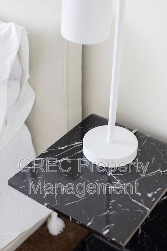 Building Photo - 637 Baytree Ct