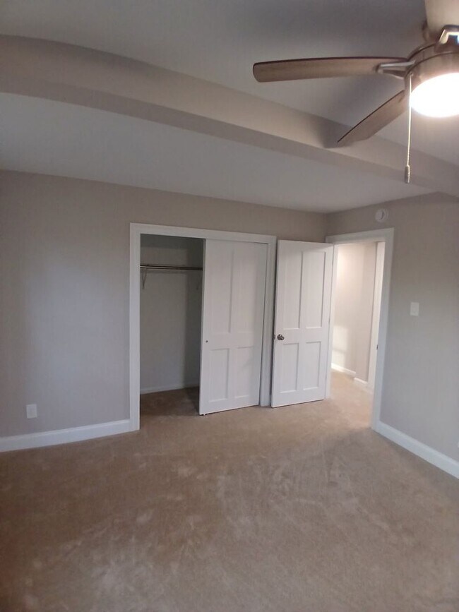 Building Photo - SPACIOUS RENOVATED FARMHOUSE AVAIL. FOR RENT!