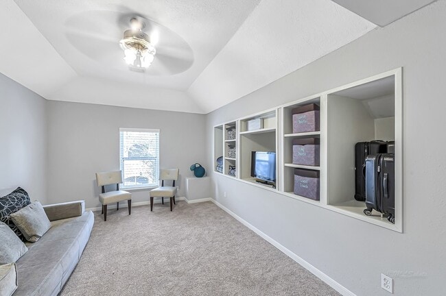 Building Photo - 23207 Willow Pond Pl