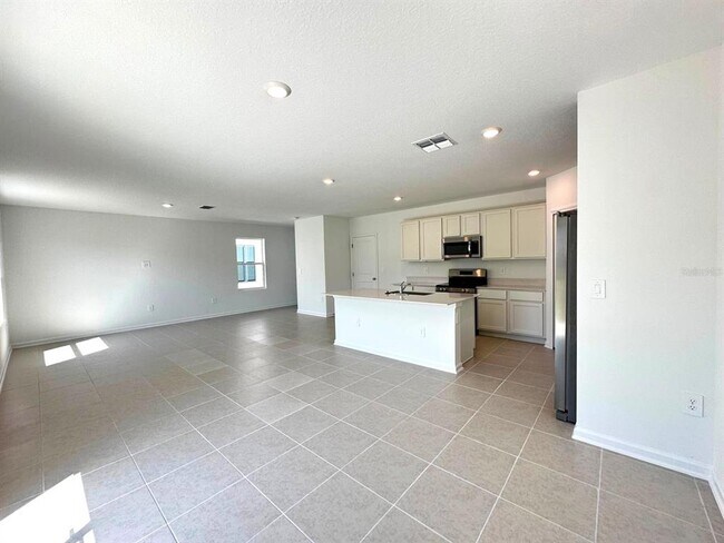 Building Photo - 3874 Amers Lp