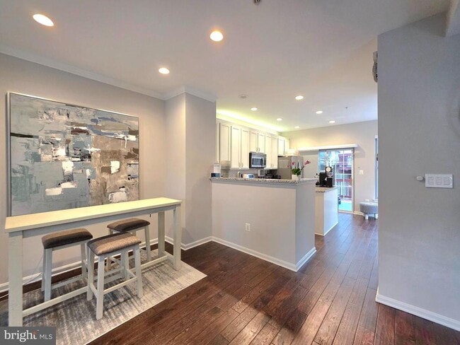 Building Photo - 5300 Arapaho Ln