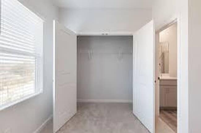 Building Photo - Beautiful Grant Park Townhome Directly on the Atlanta BeltLine w/ City Views!