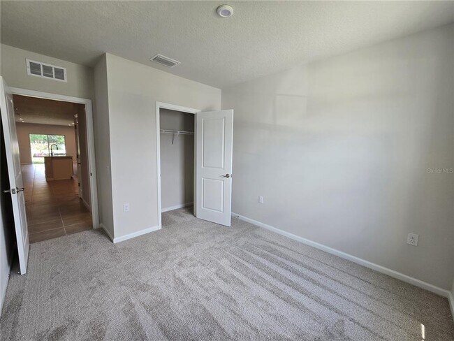 Building Photo - 456 Voltaire Dr