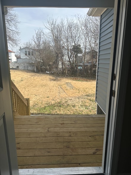 Building Photo - 1304 Floyd St