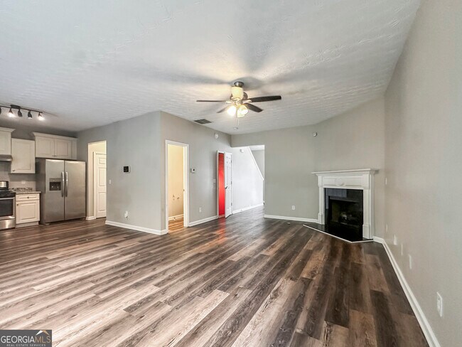 Building Photo - 3855 Shenfield Dr