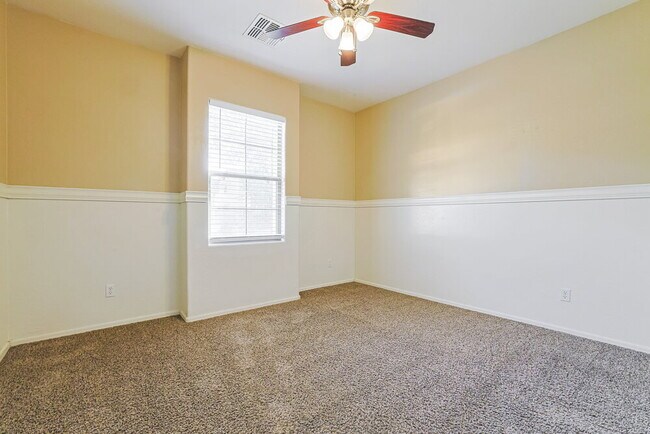 Building Photo - 3705 E Jaguar Ave