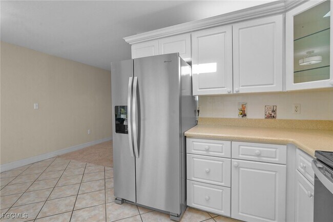 Building Photo - 517 SE 43rd St