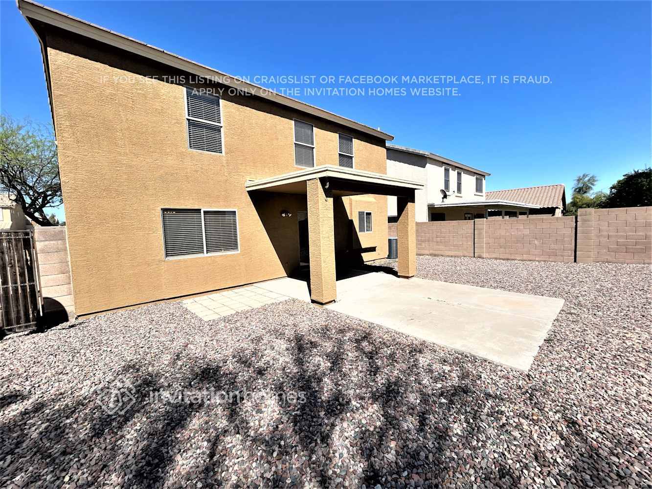 Building Photo - 16585 W Latham St