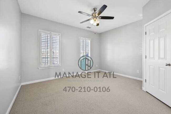 Building Photo - Fabulous 5-bedroom house with modern ameni...