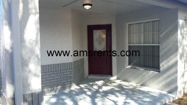 Building Photo - Spacious 3 bedroom House in Indian Ridge Villas