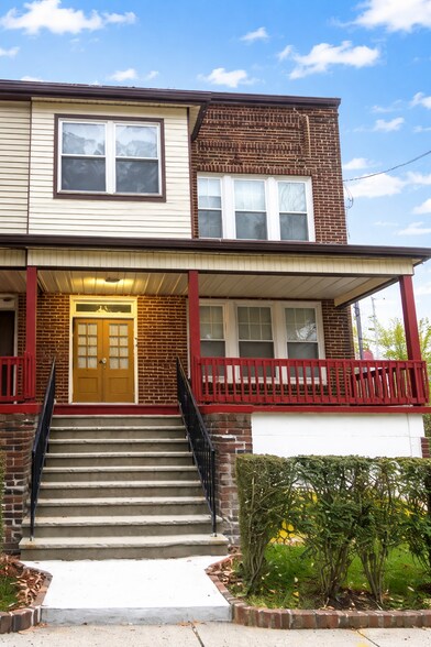 Front - 48 Dayton St