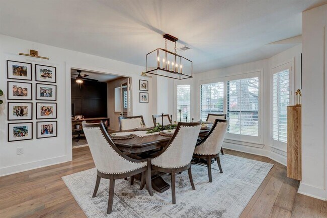 Building Photo - 10503 Metronome Dr