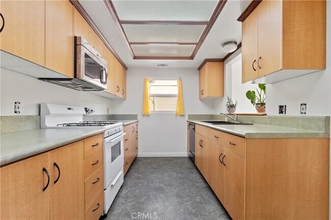 Building Photo - 107 Capitol Hill Dr