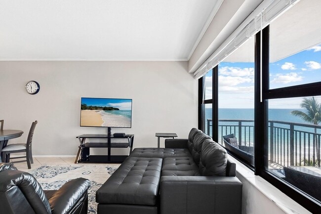Building Photo - 3800 Galt Ocean Dr
