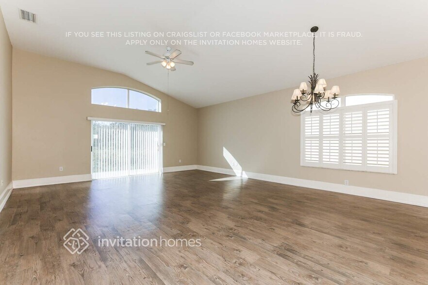 Building Photo - 17652 Nathans Dr