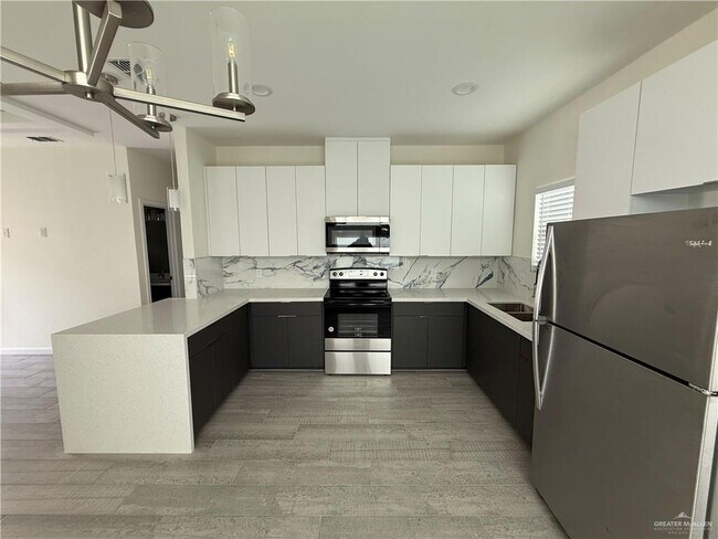 Building Photo - 212 Lauryn Dr