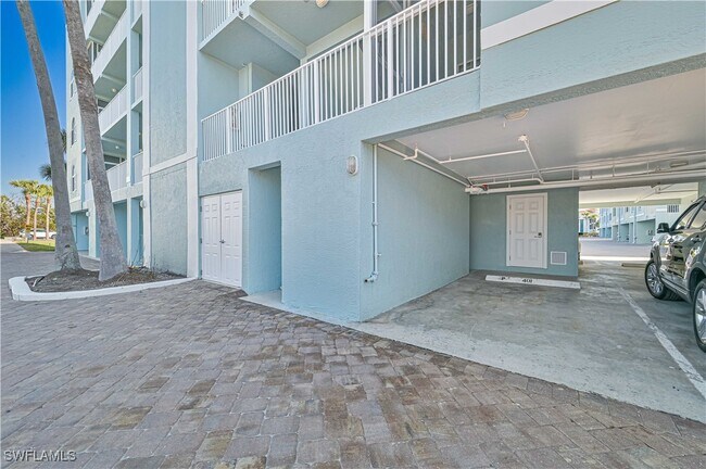 Building Photo - 22748 Island Pines Way
