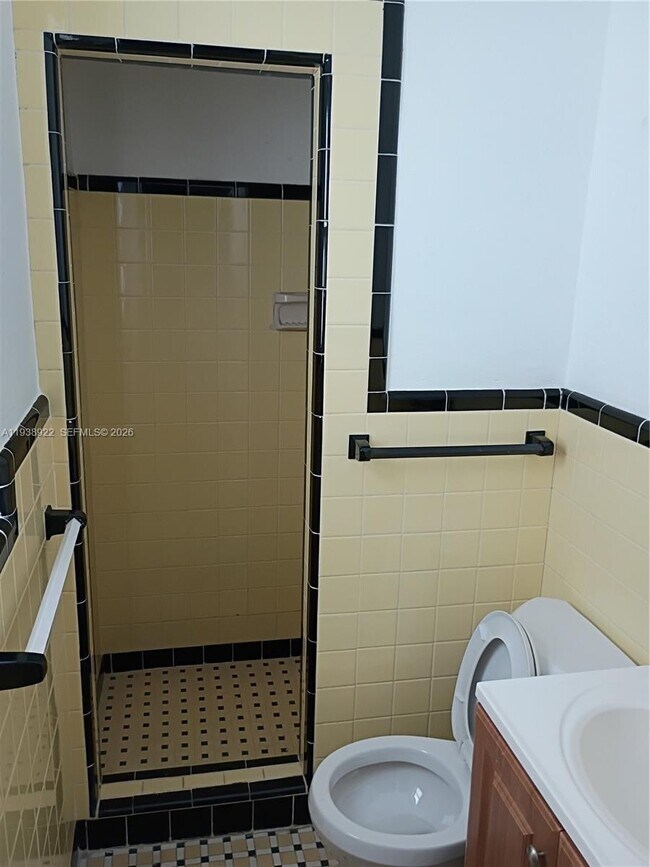 Building Photo - 235 83rd St