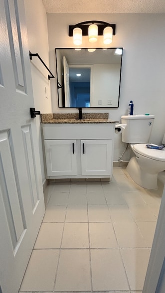 Building Photo - 1028 Navaho Dr