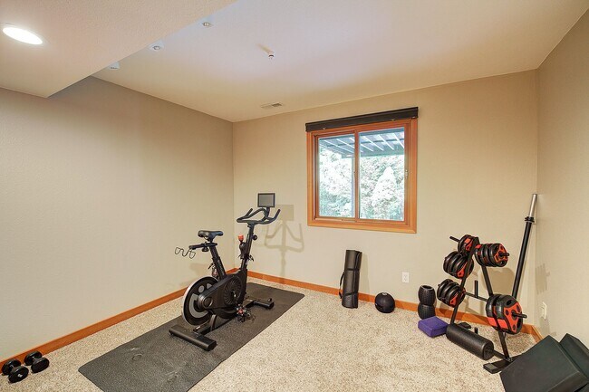Building Photo - 4bd/3ba Sammamish House