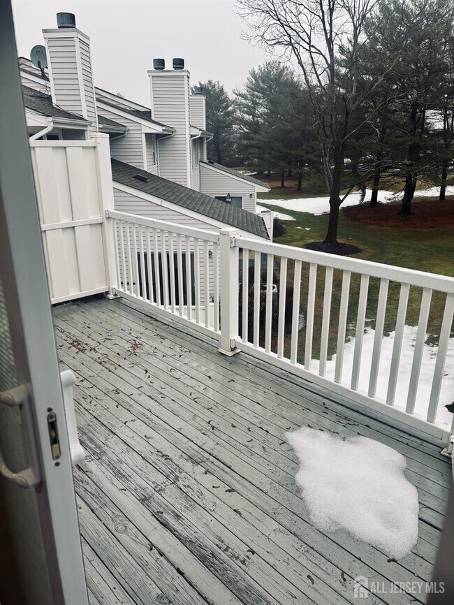 Building Photo - 1 Upperbrook Ct