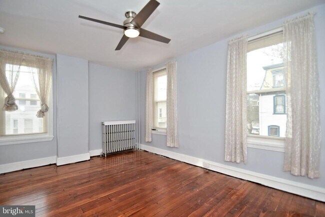 Building Photo - 140 Kalos St