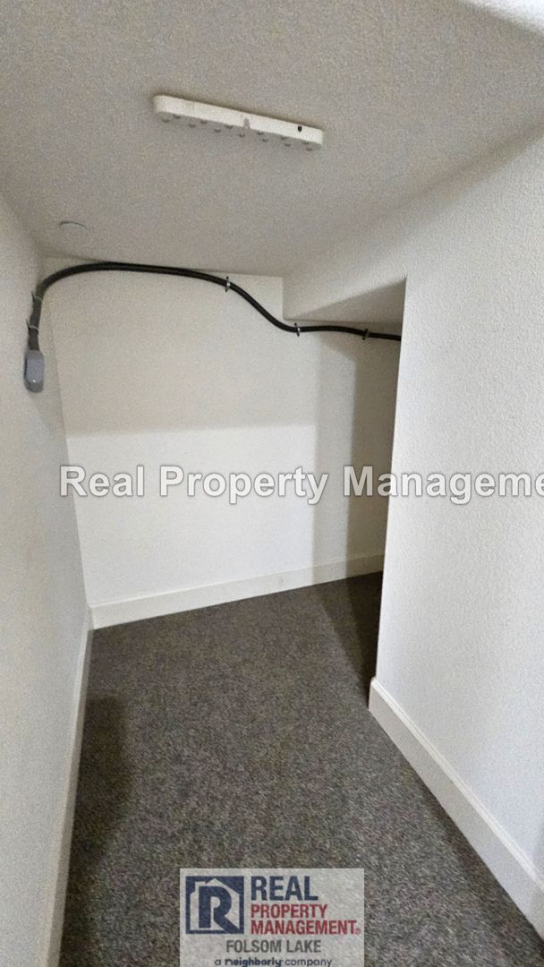 Building Photo - 3 Bed 3 Bath + Loft | EV Charger | Large Private Patio | Rivage in the Parkway