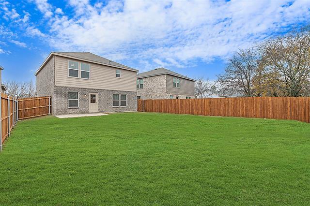 Building Photo - 345 Huntley St