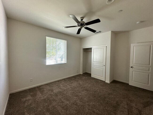 Building Photo - 4306 W Lark Ave