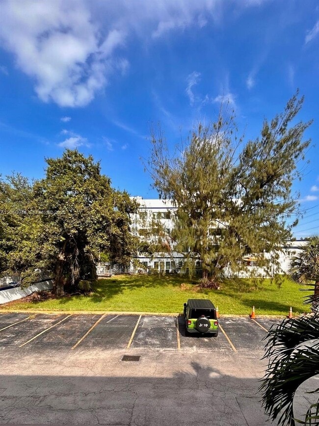 Building Photo - 3265 Griffin Rd