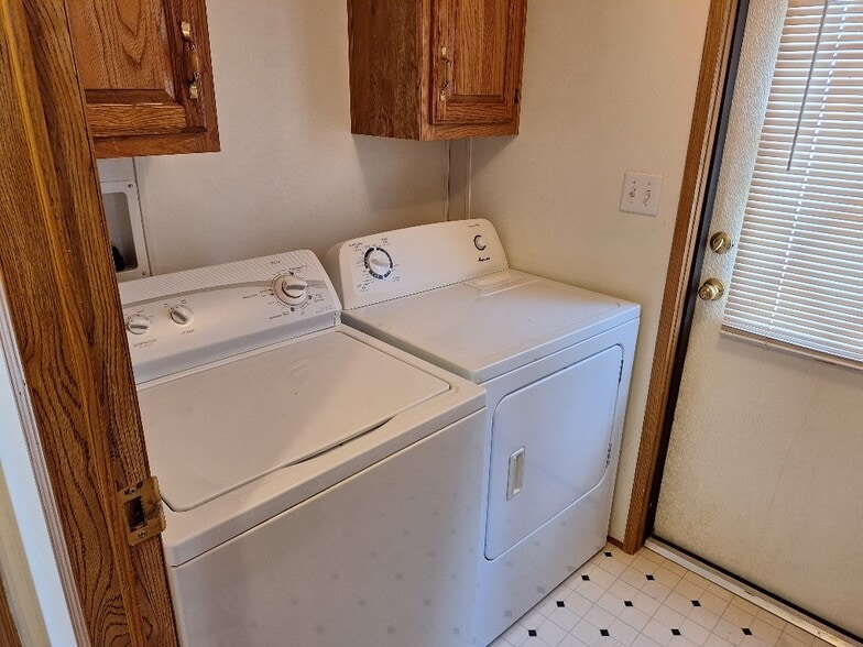 Building Photo - 4727 Timber Pine Dr