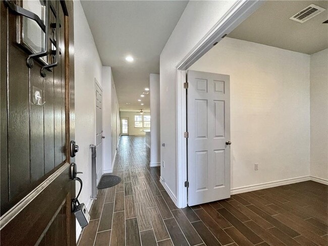 Building Photo - 11812 Offaly Dr