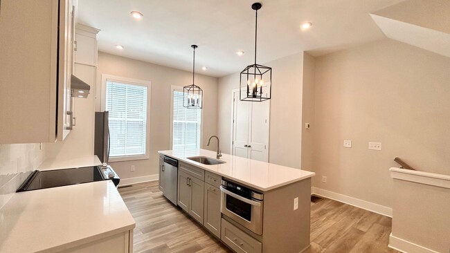 Building Photo - Chastain Park!  New Construction, 2 Bed-2 ...