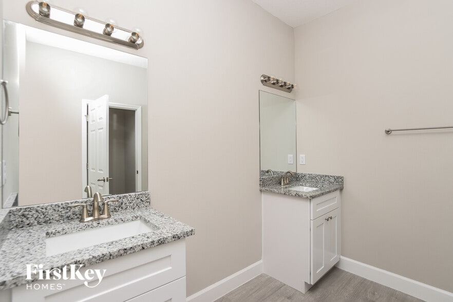 Building Photo - 1690 San Diego St SE