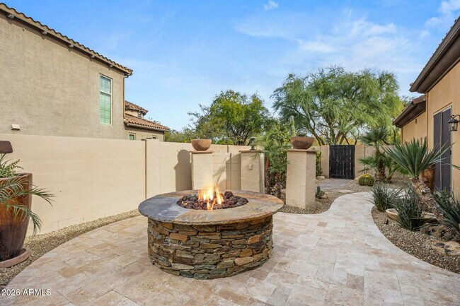 Building Photo - 3653 E Sands Dr