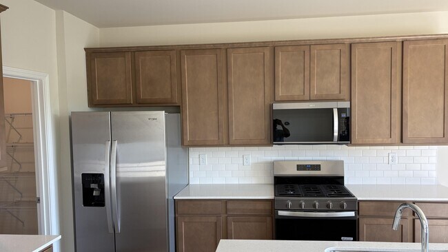 Building Photo - 16932 Aiken Rdg Cir