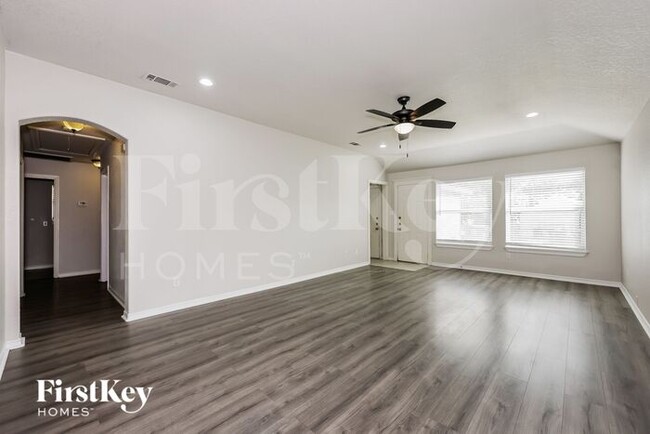 Building Photo - 13536 Vida Ln