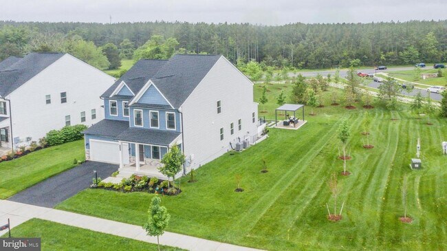Building Photo - 41355 Tarragon Leaf Dr