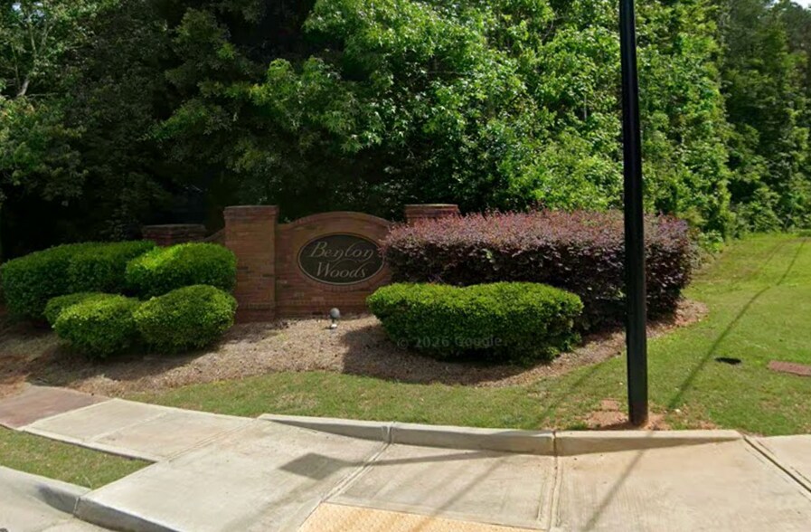 Building Photo - 10143 Benton Woods Dr