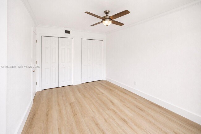Building Photo - 5839 SW 74th Terrace