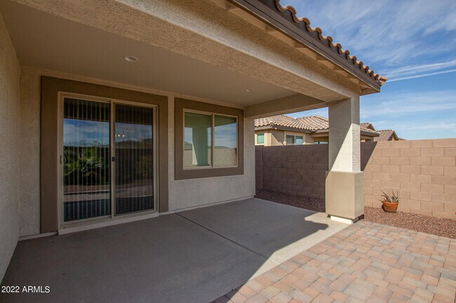 Building Photo - 8451 S 164th Dr
