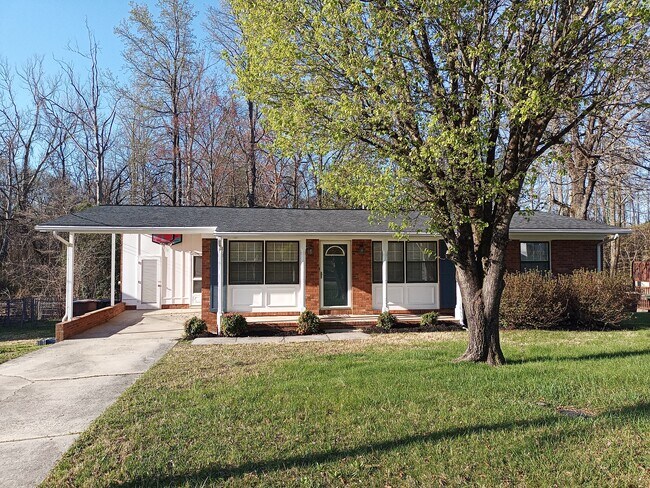 Primary Photo - 3107 Goodall Dr
