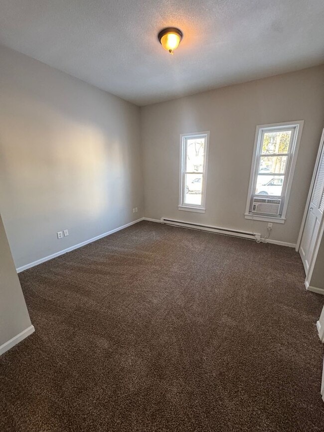 Building Photo - 1610 Cass St