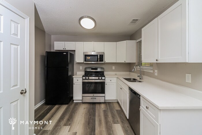 Building Photo - 4140 Clarks Tr