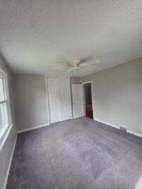 Building Photo - 2701 Fair Oaks Ave